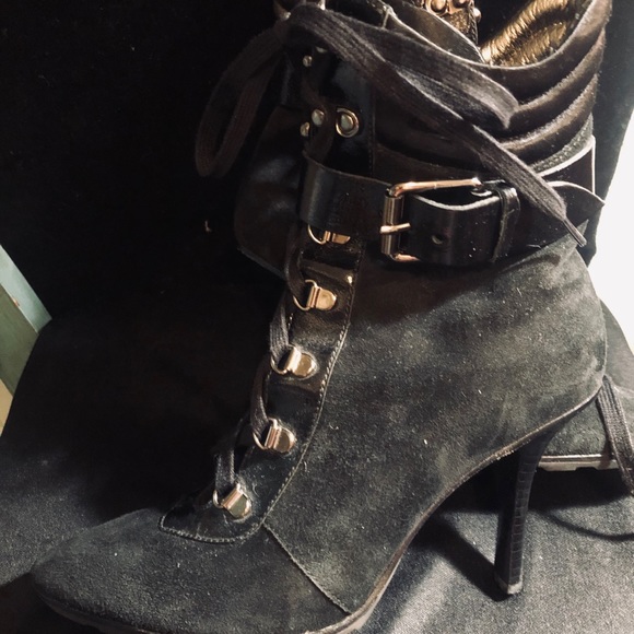 Studio 9 suede heeled boot size 7 - Picture 1 of 6